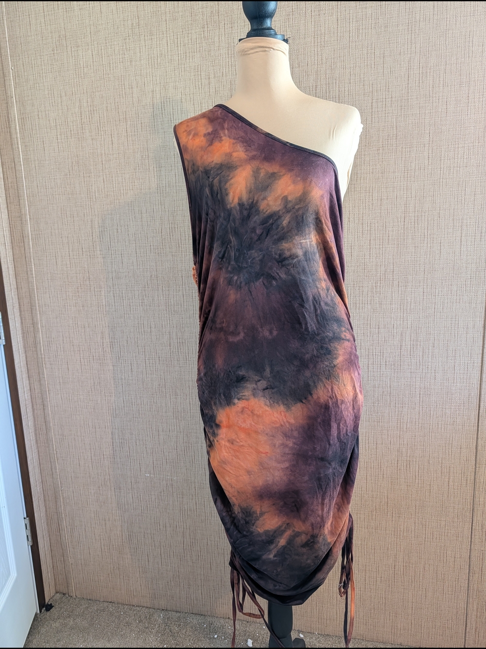 SHEIN One-Shoulder Tie-Dye Dress in Orange and Black